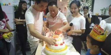 媳婦兒，就得哄......