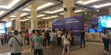 主人，快來帶我去寵物醫(yī)師大會啦~